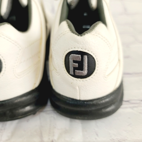 FootJoy FJ Green Joys Golf Shoes White Leather Spiked Athletic Shoes Men… - Picture 9 of 13